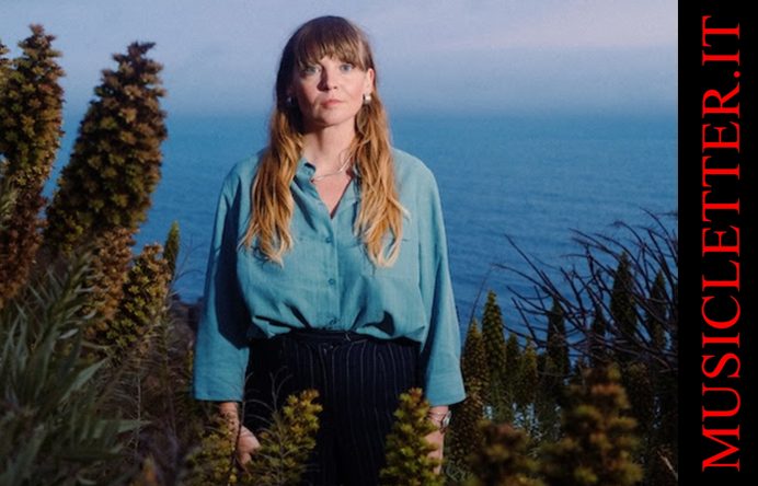 Courtney Marie Andrews annuncia il nuovo album Valentine: un ritorno luminoso e intenso